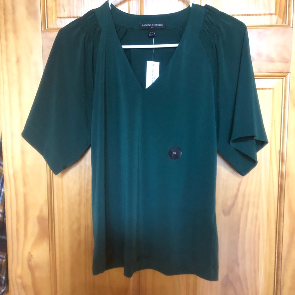 Emerald green banana republic top